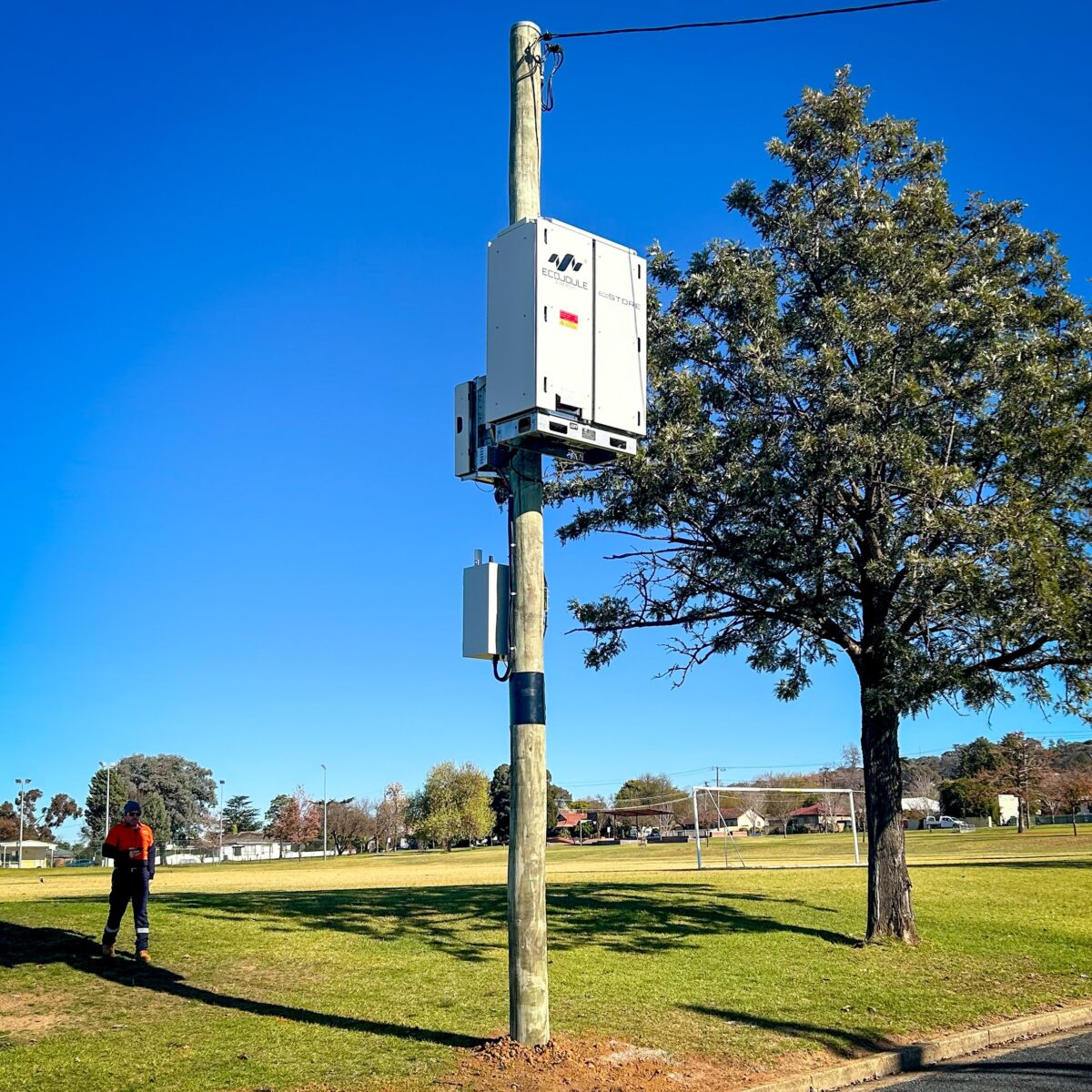 More Successful Installations of the EcoJoule Energy, Innovative Pole-Mounted Battery and Inverter Supply in Regional NSW